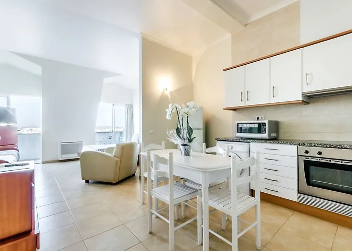 Ossiano's 3* 페니케